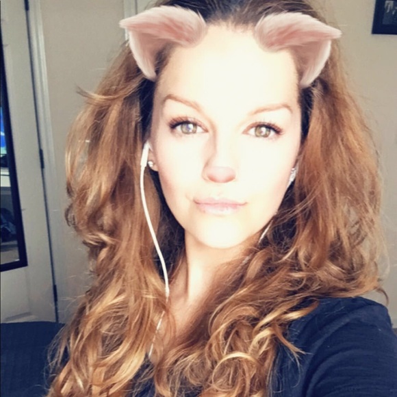 Meet your Posher, Alma - Picture 3 of 5